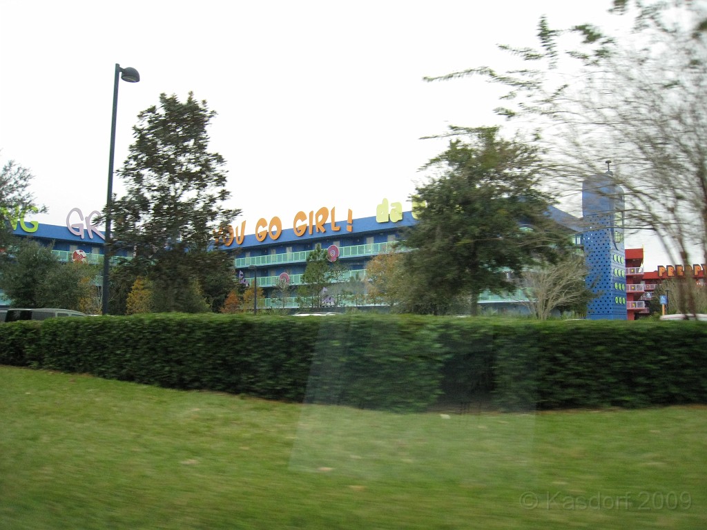 Disney 2010 D1 0430.jpg - January 9-11, 2010 Disney World Florida. Went to run the marathon. Saturday, fly down, check in, go to Expo to pick up packet, then to see Blue Man Group in the evening.